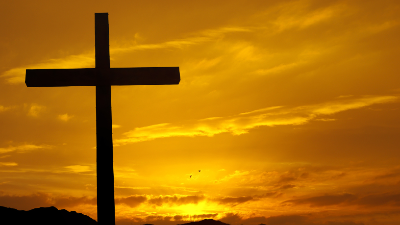Jose Eduardo De Oliveira e Silva reflete sobre o valor do silêncio nas celebrações sagradas, presença que consola e aprofunda a fé.