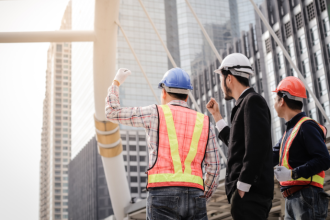 Valderci Malagosini Machado explica como equilibrar custos, prazos e qualidade na engenharia de construção de edifícios.