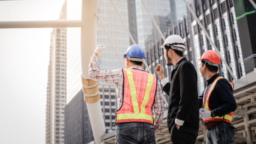 Valderci Malagosini Machado explica como equilibrar custos, prazos e qualidade na engenharia de construção de edifícios.